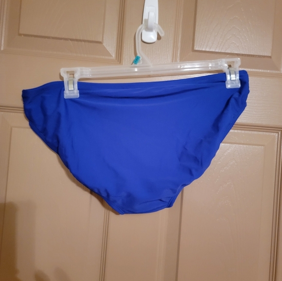 NWT ladies Swim Bottom. - Picture 2 of 2